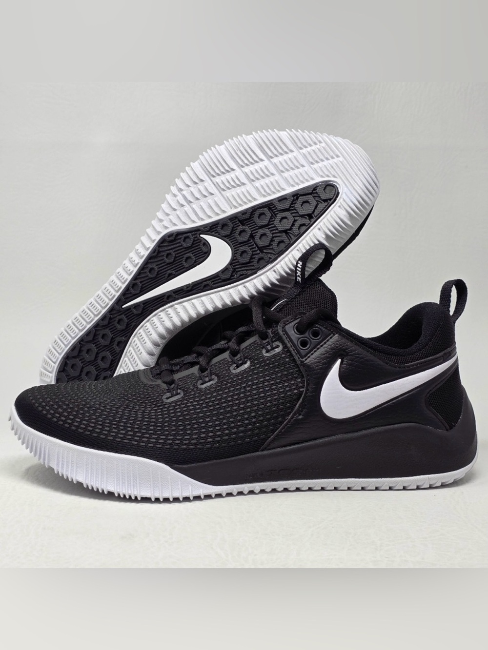 Nike Women’s Zoom Hyperace 2 Volleyball Shoes - Size 8